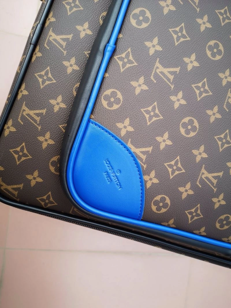 Louis Vuitton Suitcase Effortless 65587