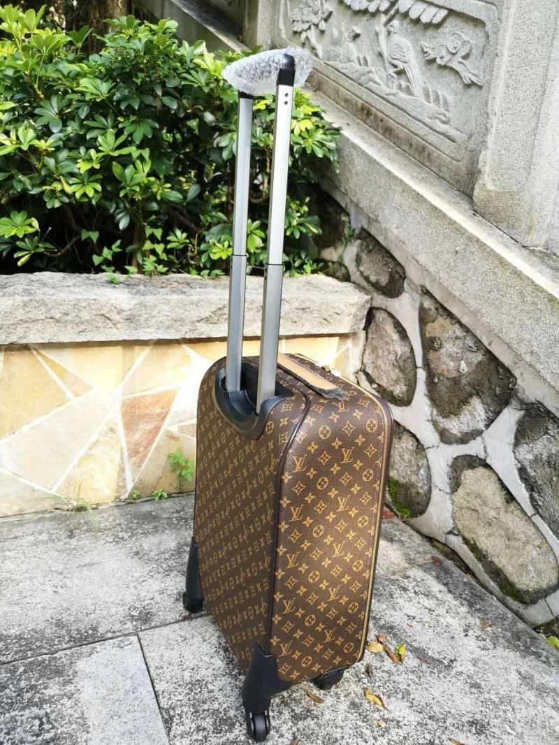 Popular Louis Vuitton Suitcase 65611