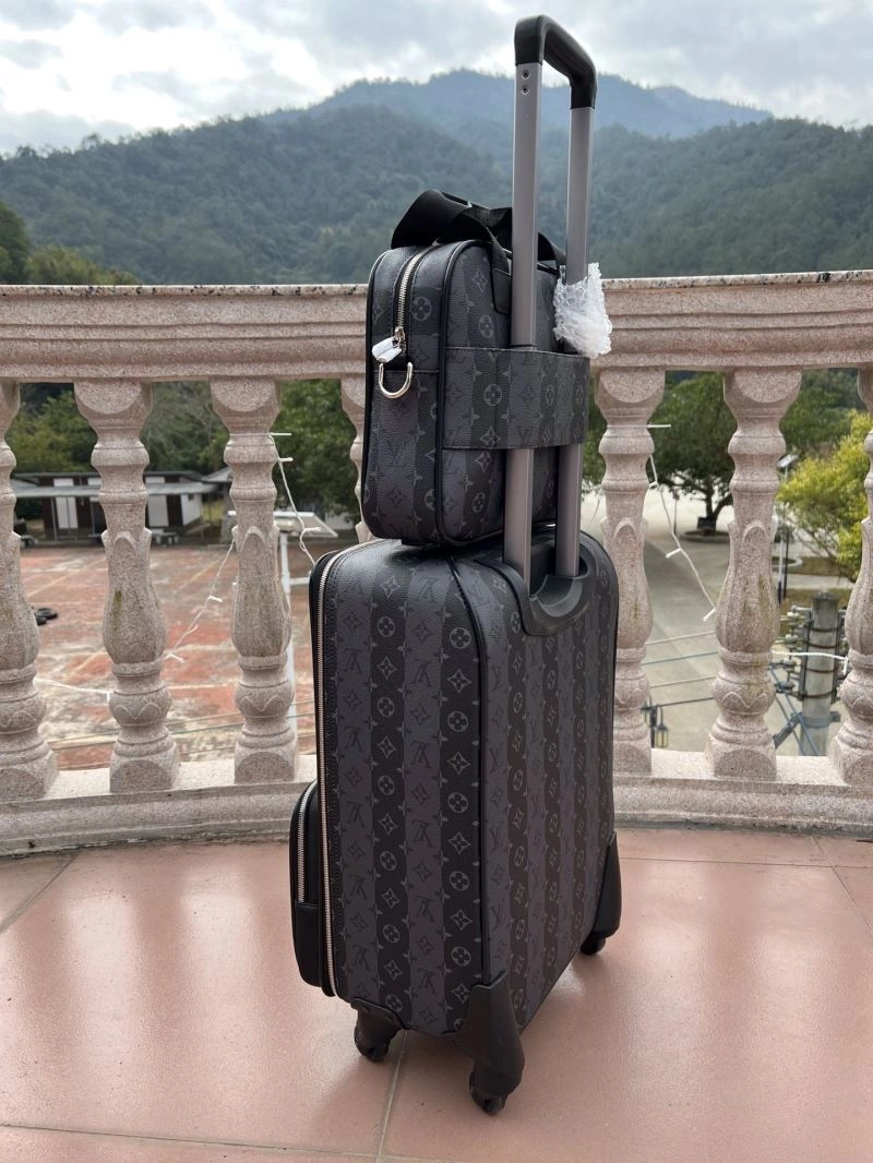 SunProtective Louis Vuitton Suitcase 65575