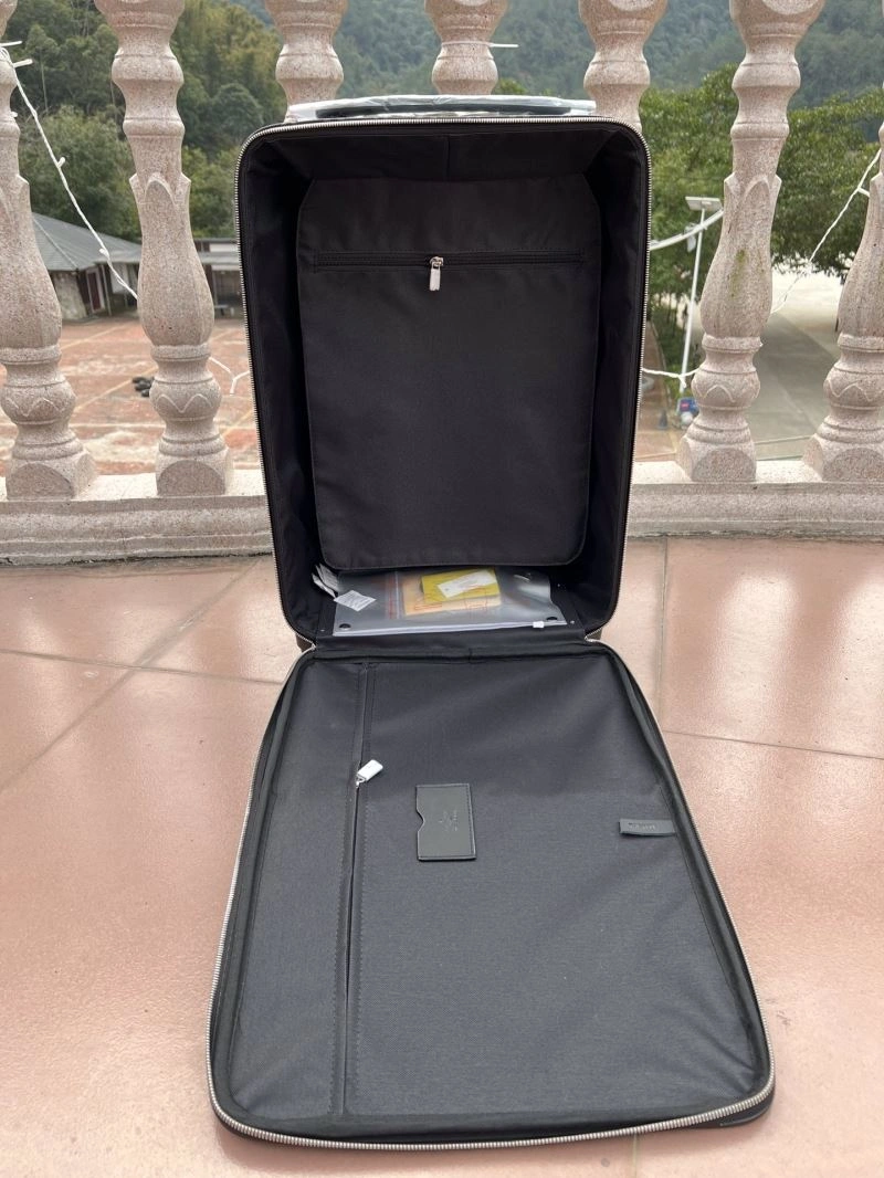 SunProtective Louis Vuitton Suitcase 65575