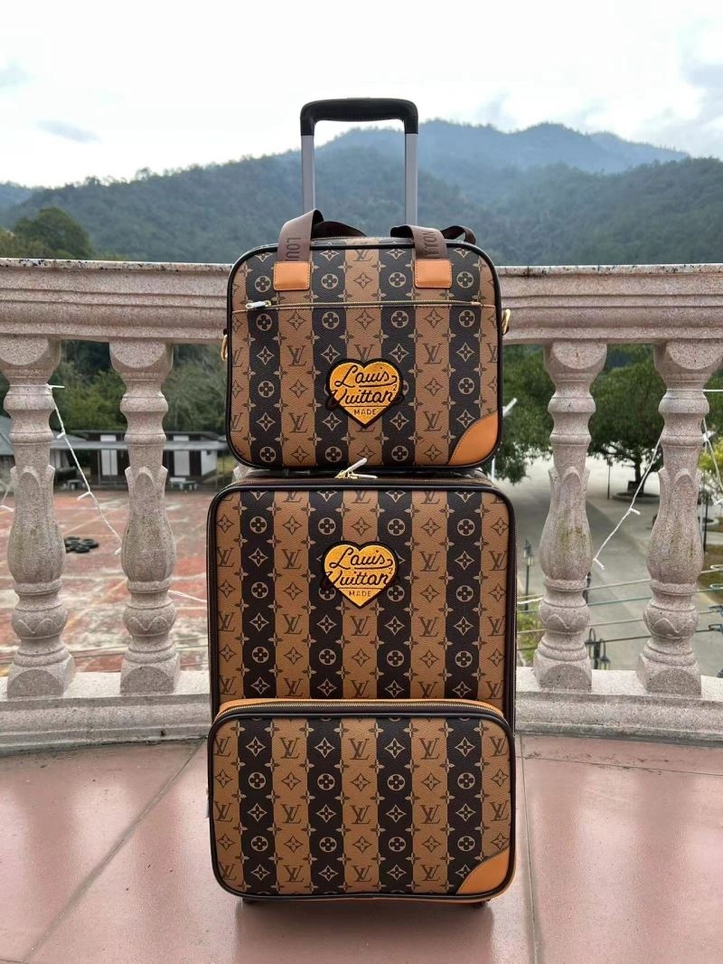 Chic Louis Vuitton Suitcase 65613