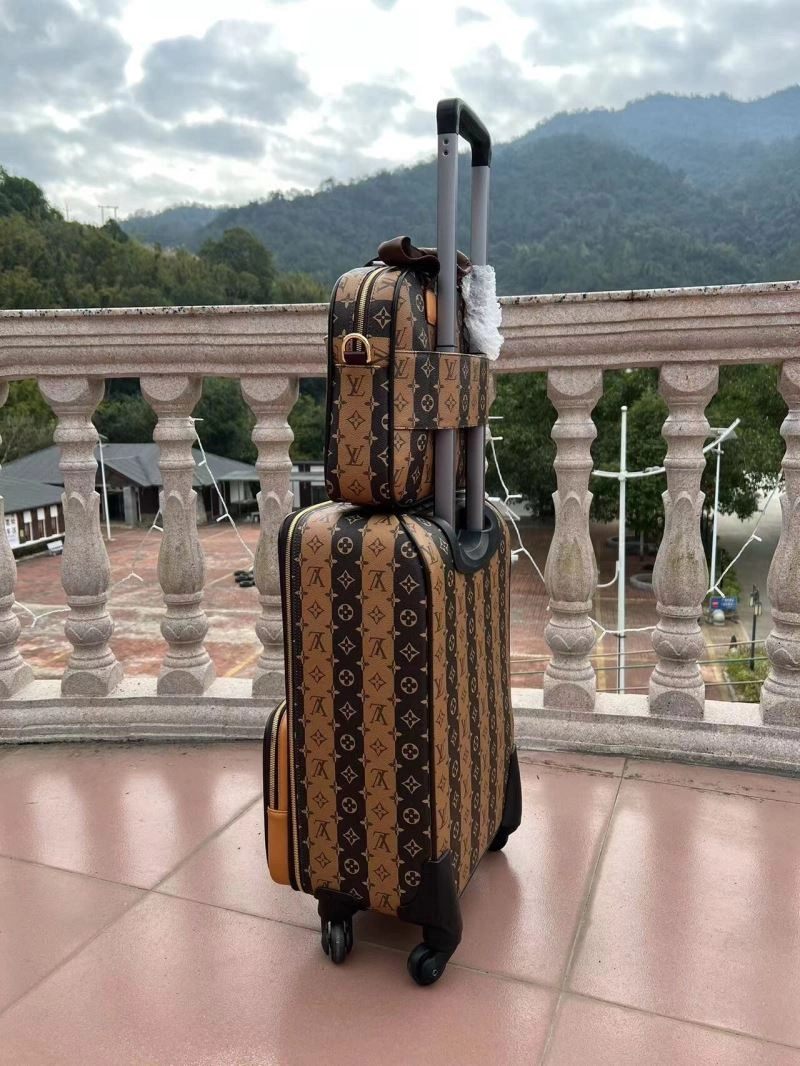 Chic Louis Vuitton Suitcase 65613