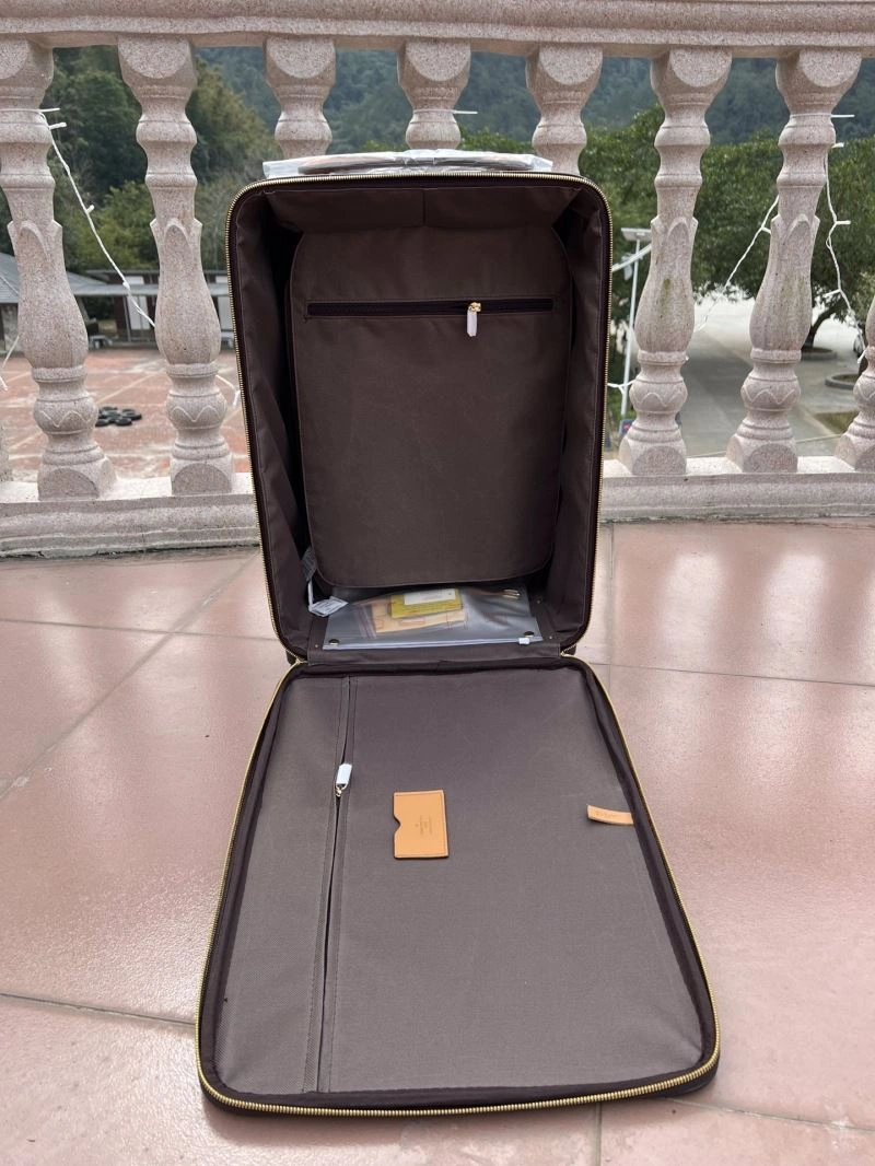 Chic Louis Vuitton Suitcase 65613