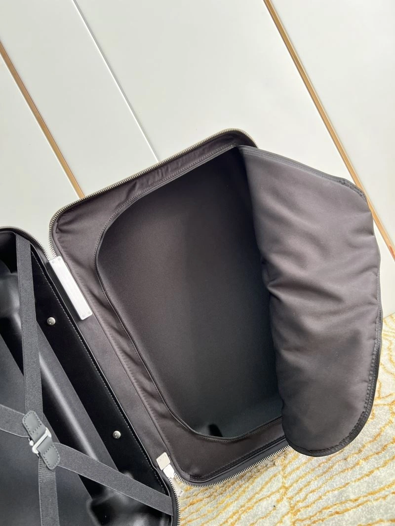 Louis Vuitton Suitcase WellDesigned 65658