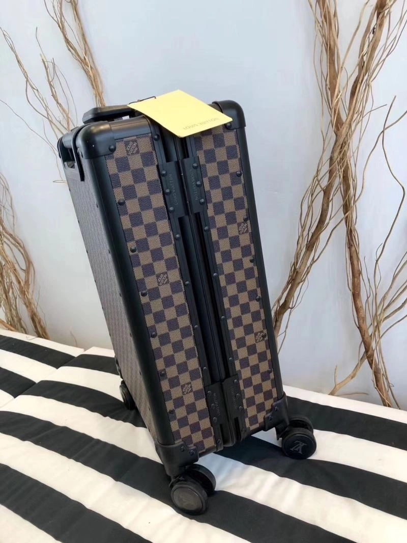 Louis Vuitton Suitcase EyeCatching 65562