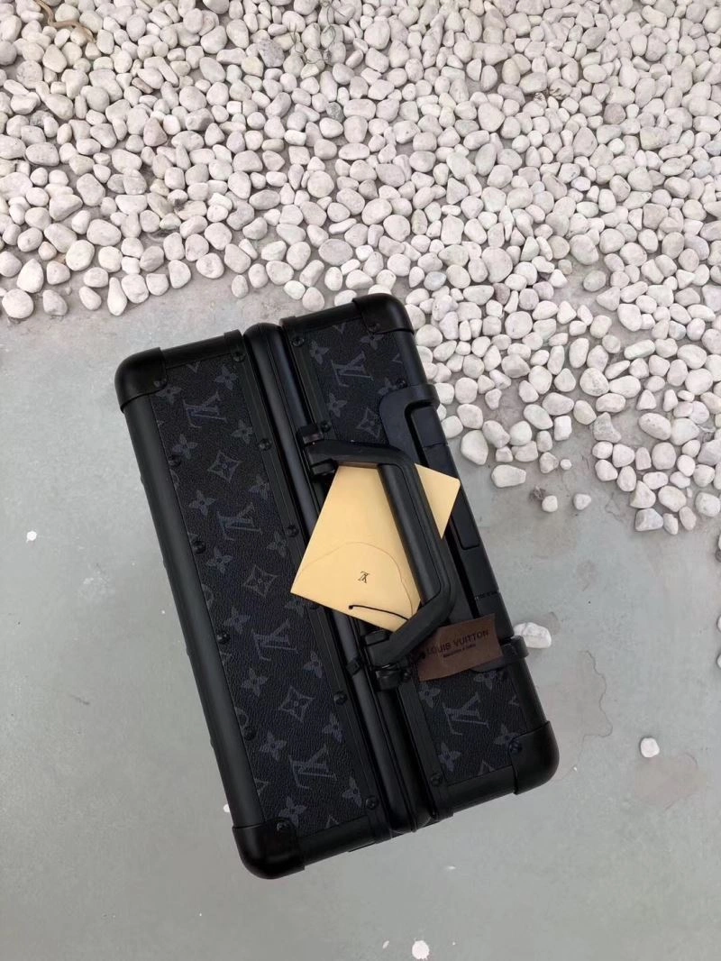 Resilient Louis Vuitton Suitcase 65561