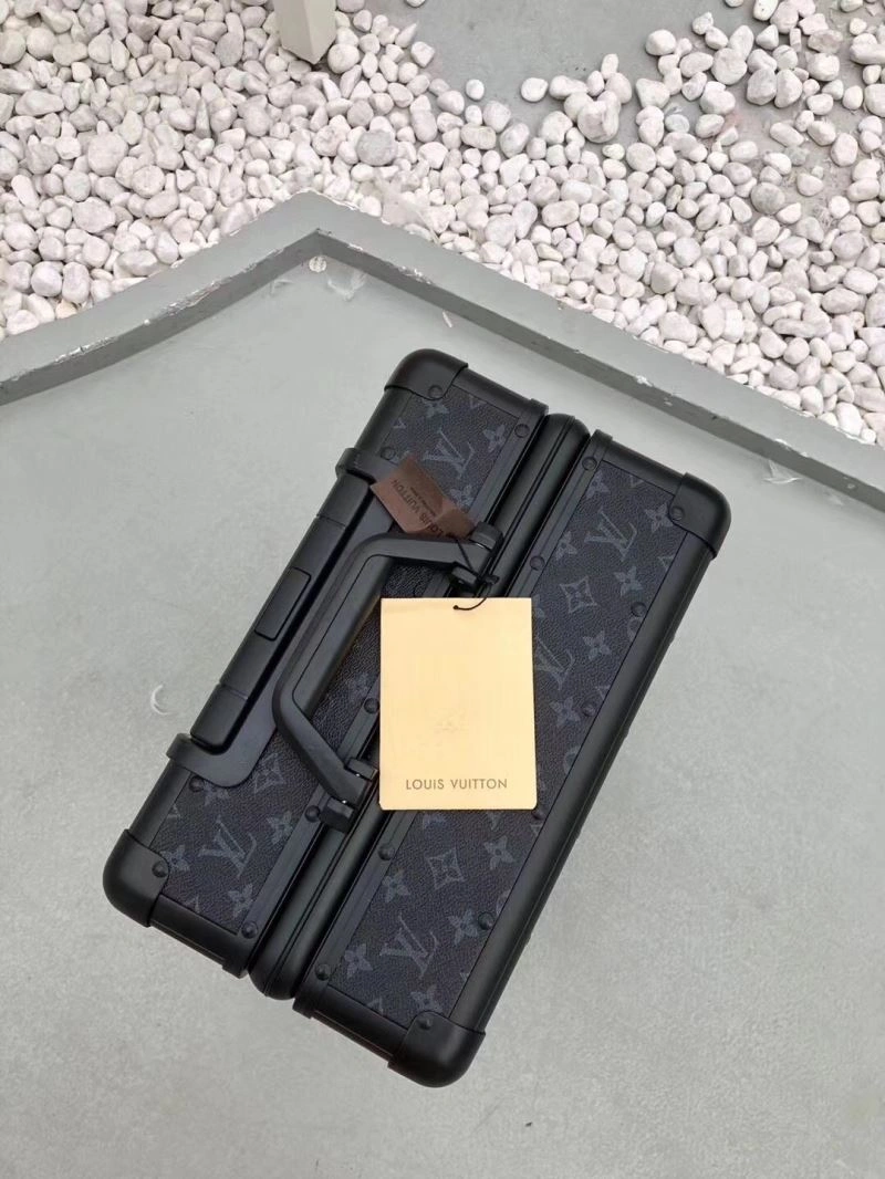 Resilient Louis Vuitton Suitcase 65561