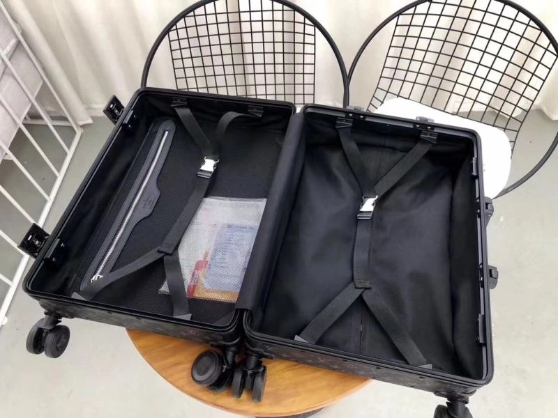 Resilient Louis Vuitton Suitcase 65561