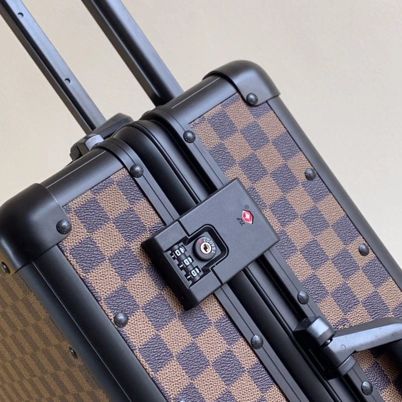 Stretchable Louis Vuitton Suitcase 65564