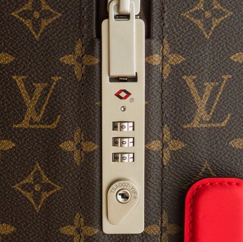 Louis Vuitton Suitcase SoftTouch 65582
