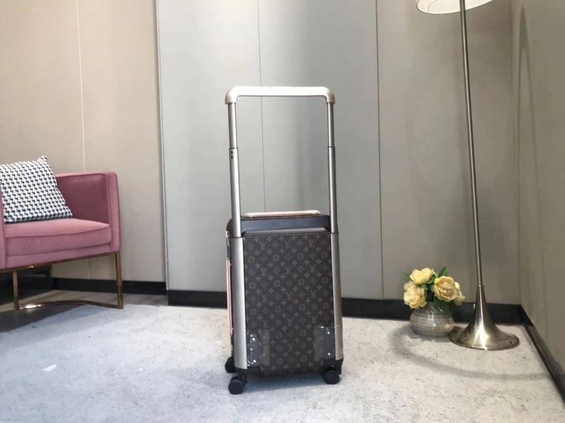 Louis Vuitton Suitcase FashionForward 65525
