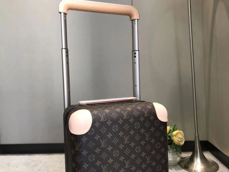 Louis Vuitton Suitcase FashionForward 65525