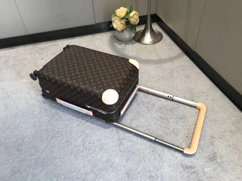 Louis Vuitton Suitcase FashionForward 65525