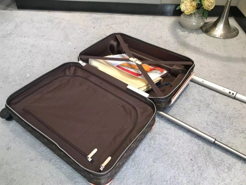 Louis Vuitton Suitcase FashionForward 65525