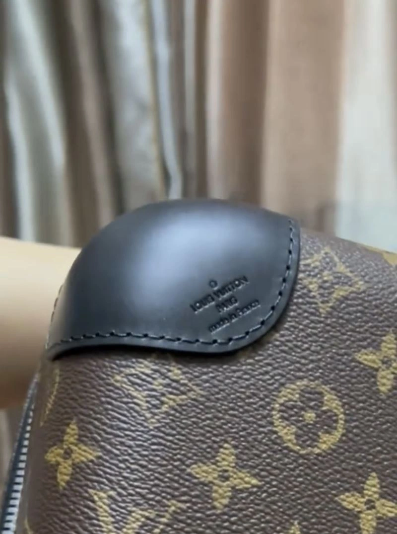 Thermal Louis Vuitton Suitcase 65508