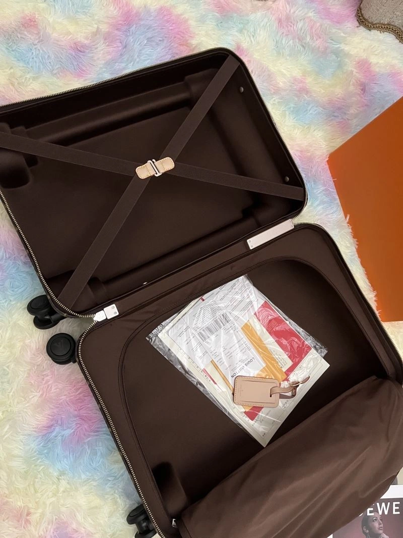 Louis Vuitton Suitcase ModernLook 65502
