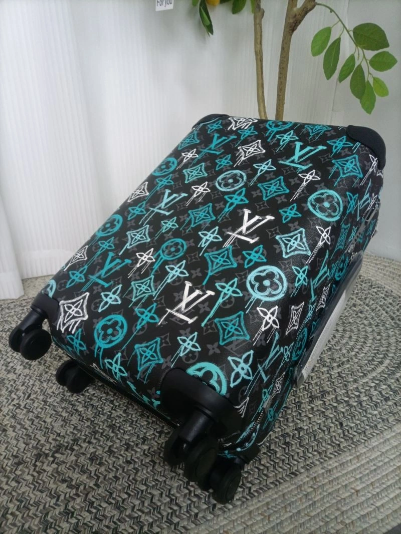 Louis Vuitton Suitcase FashionForward 65492