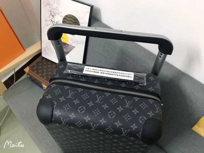 Breathable Louis Vuitton Suitcase 65469