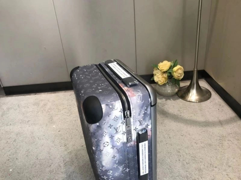 OnTrend Louis Vuitton Suitcase 65468