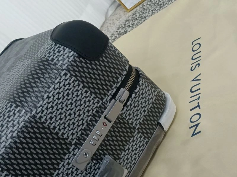 DailyWear Louis Vuitton Suitcase 65459
