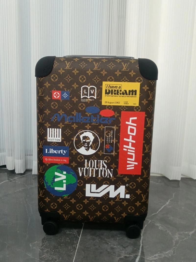 Bright Louis Vuitton Suitcase 65439
