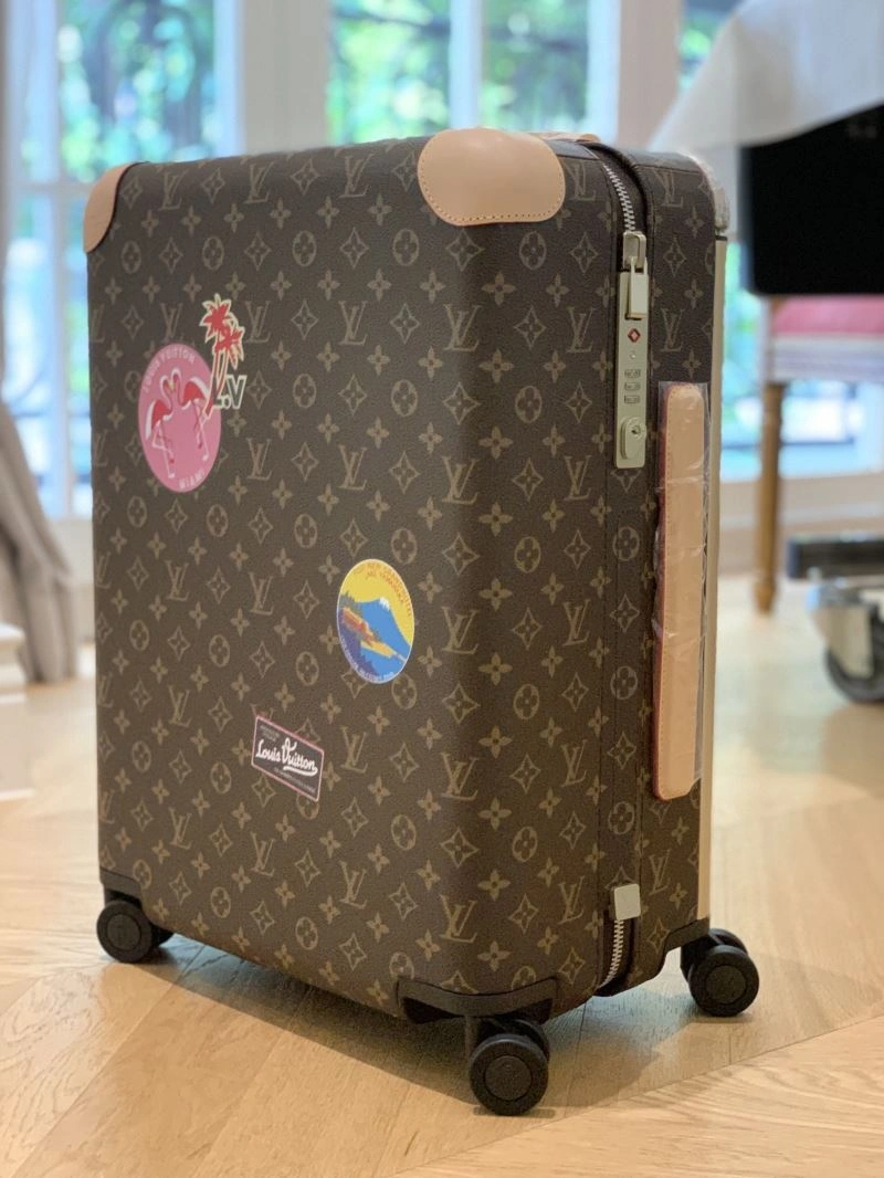 Versatile Louis Vuitton Suitcase 65444