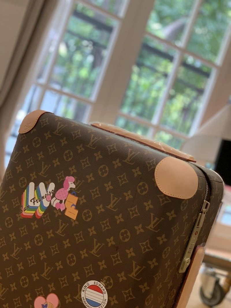 Unisex Louis Vuitton Suitcase 65488
