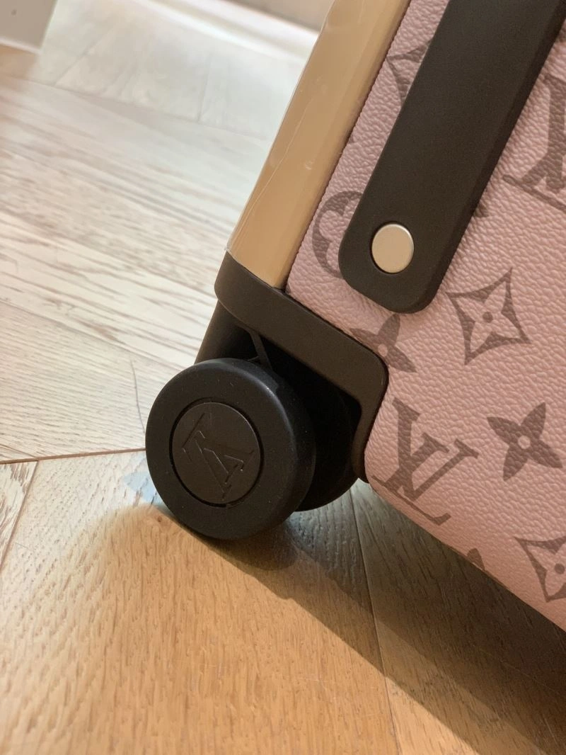 WaterResistant Louis Vuitton Suitcase 65449