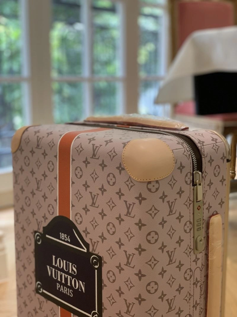 WaterResistant Louis Vuitton Suitcase 65449