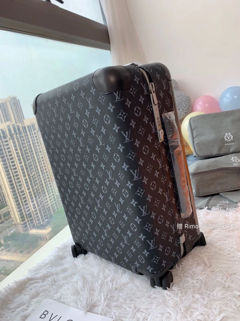 ZeroBulk Louis Vuitton Suitcase 65405