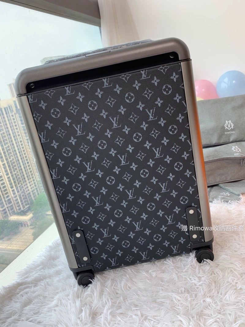 ZeroBulk Louis Vuitton Suitcase 65405
