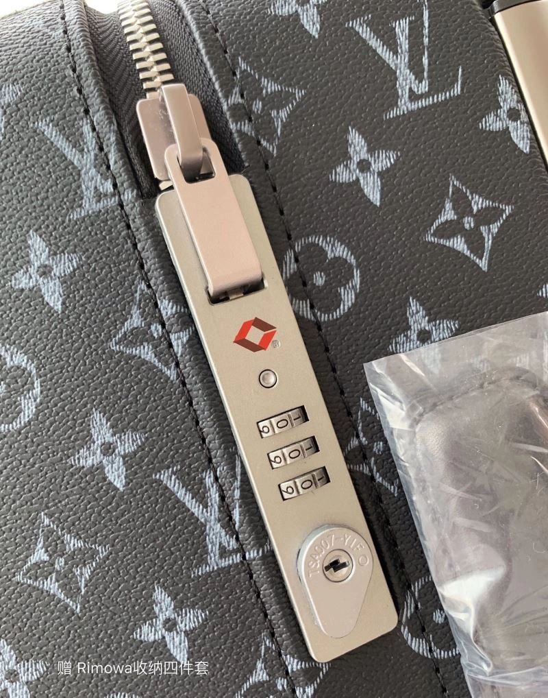 ZeroBulk Louis Vuitton Suitcase 65405