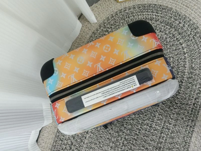 Popular Louis Vuitton Suitcase 65402