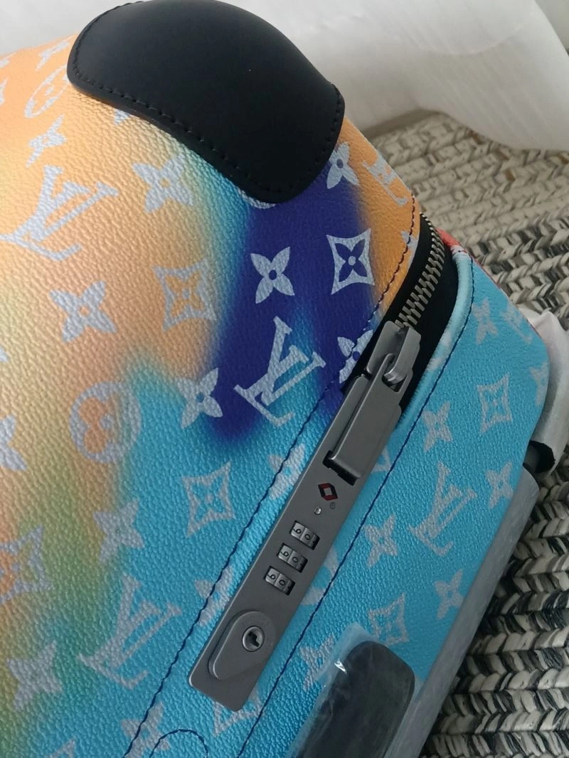 Popular Louis Vuitton Suitcase 65402