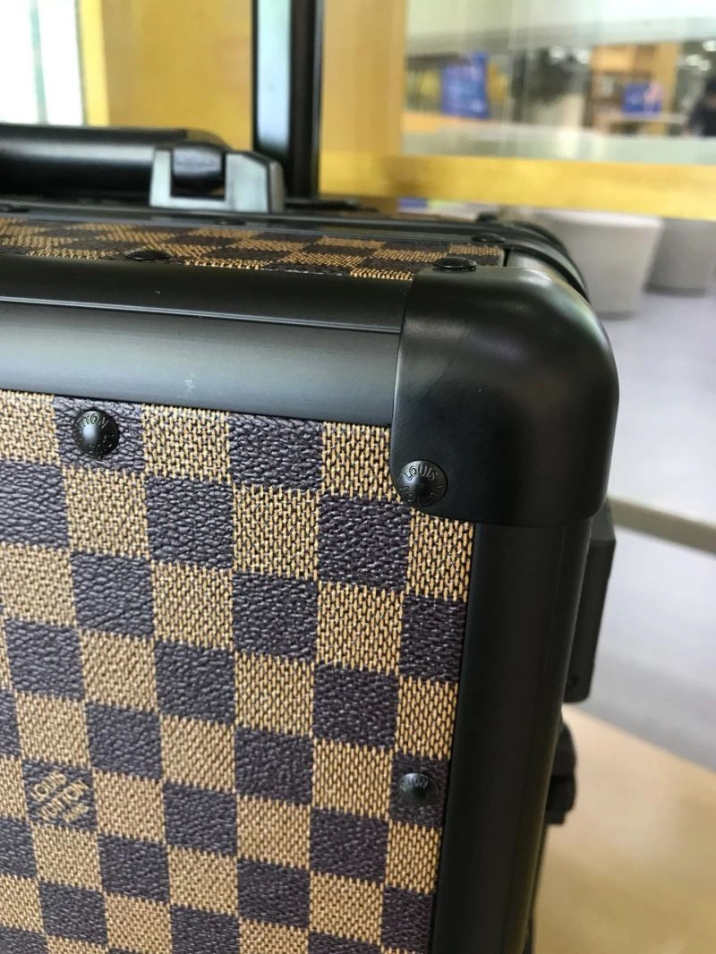 Comfortable Louis Vuitton Suitcase 65391
