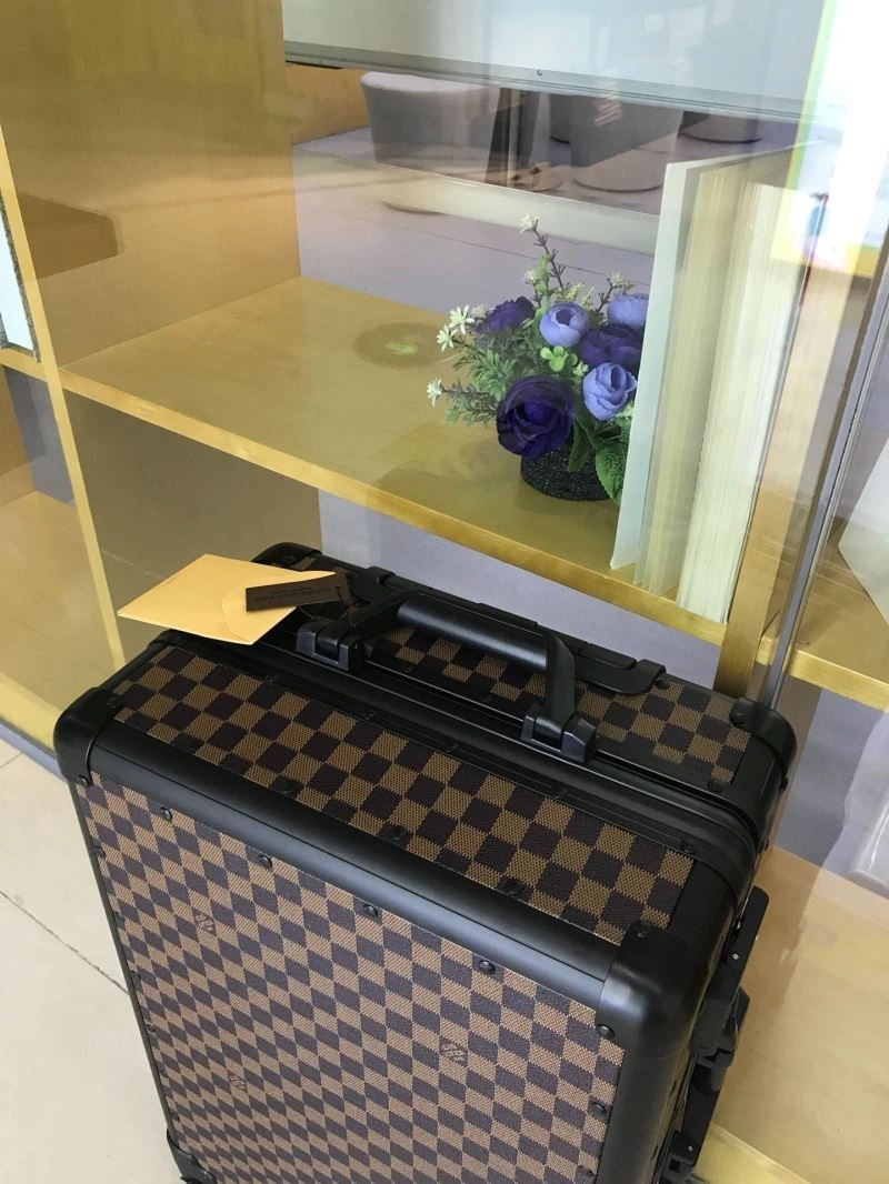 Comfortable Louis Vuitton Suitcase 65391