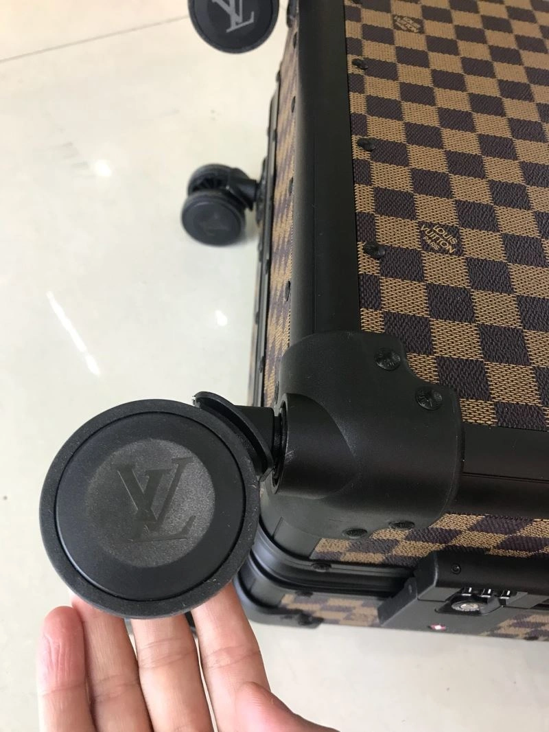 Comfortable Louis Vuitton Suitcase 65391