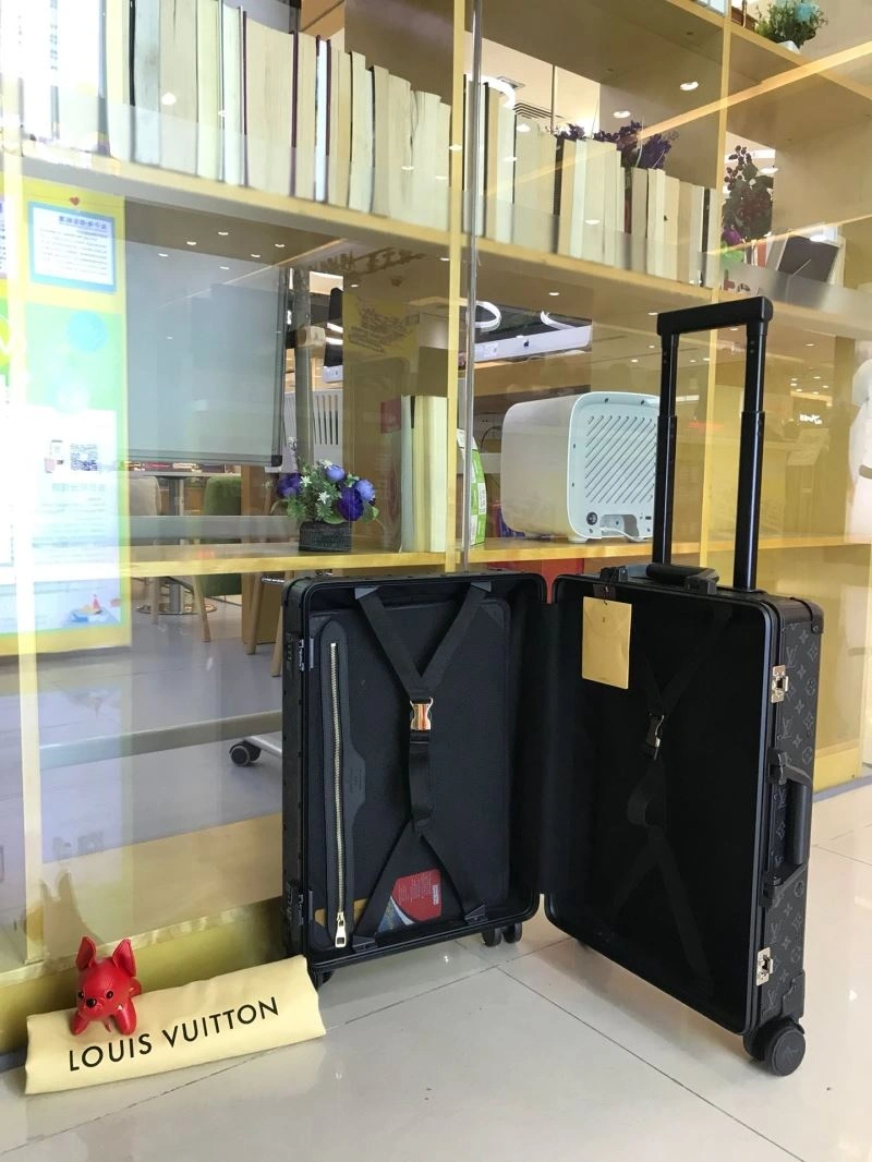 Breathable Louis Vuitton Suitcase 65387