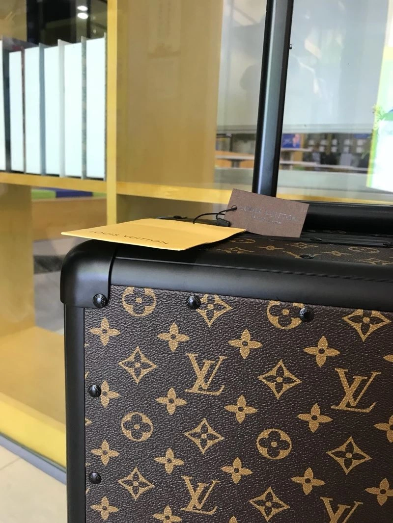 Snug Louis Vuitton Suitcase 65385
