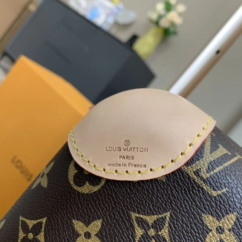 Louis Vuitton Suitcase RelaxedFit 65376