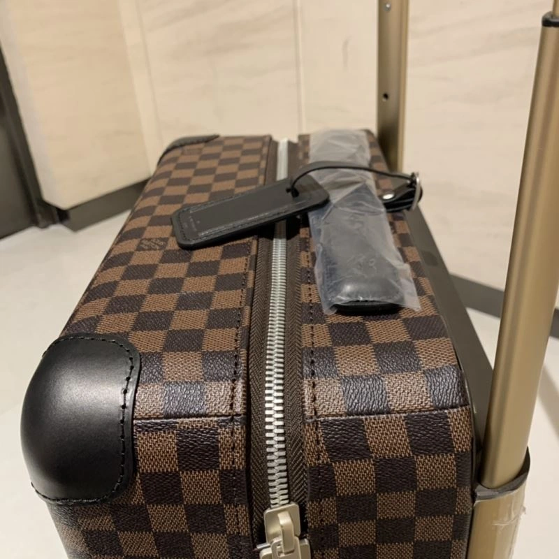 Trendsetting Louis Vuitton Suitcase 65377