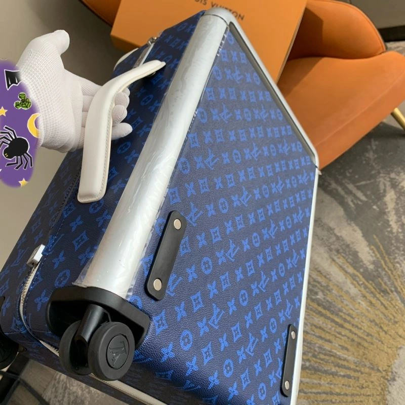 Sporty Louis Vuitton Suitcase 65422