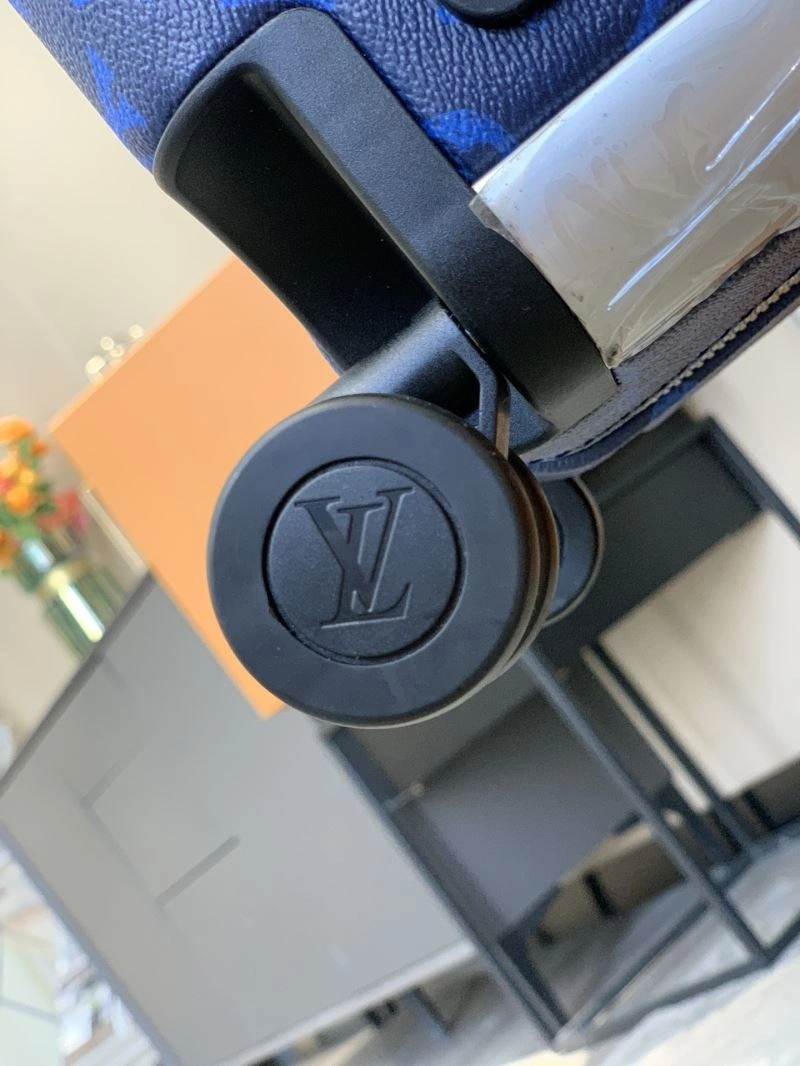 Sporty Louis Vuitton Suitcase 65422