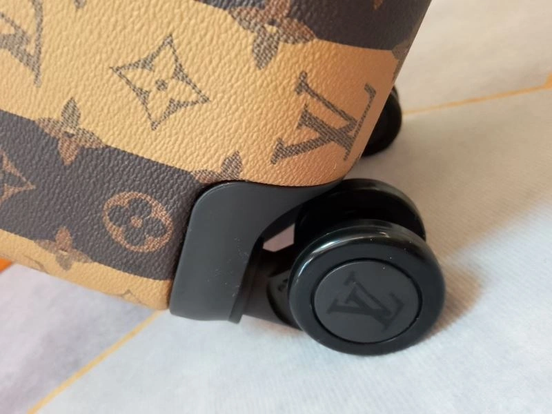 Louis Vuitton Suitcase Premium 65338