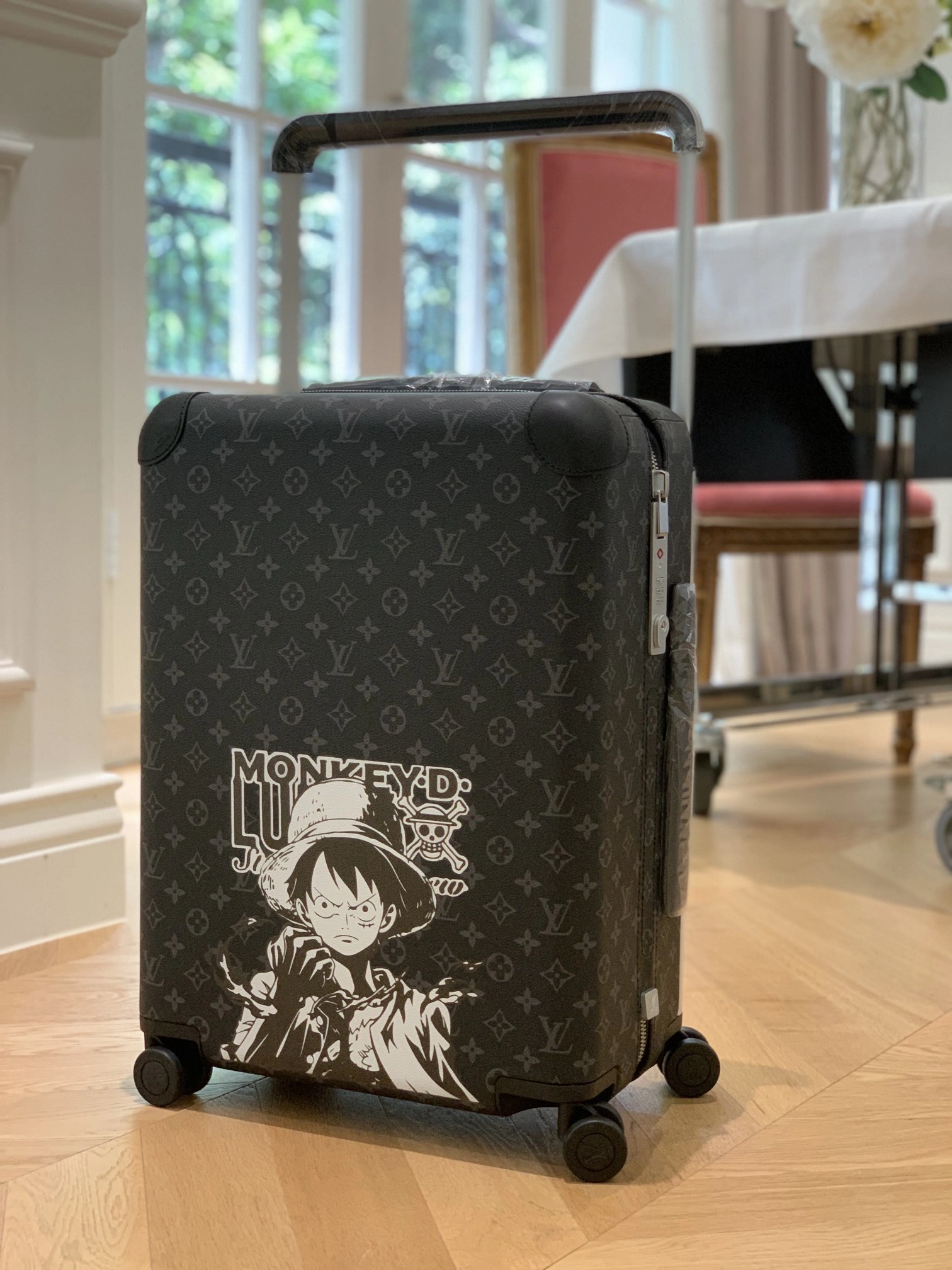 Trendsetting Louis Vuitton Suitcase 71763