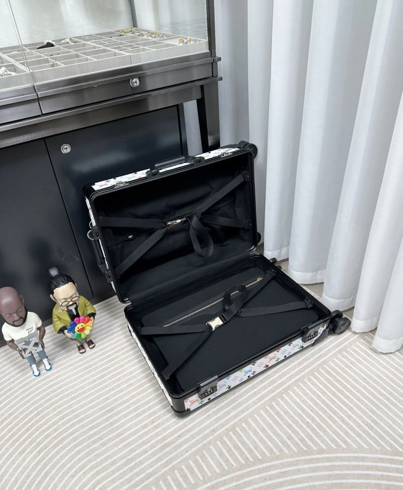 Elegant Louis Vuitton Suitcase 71464