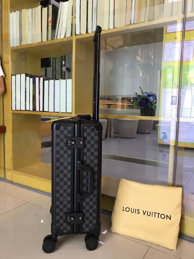 OdorResistant Louis Vuitton Suitcase 71435