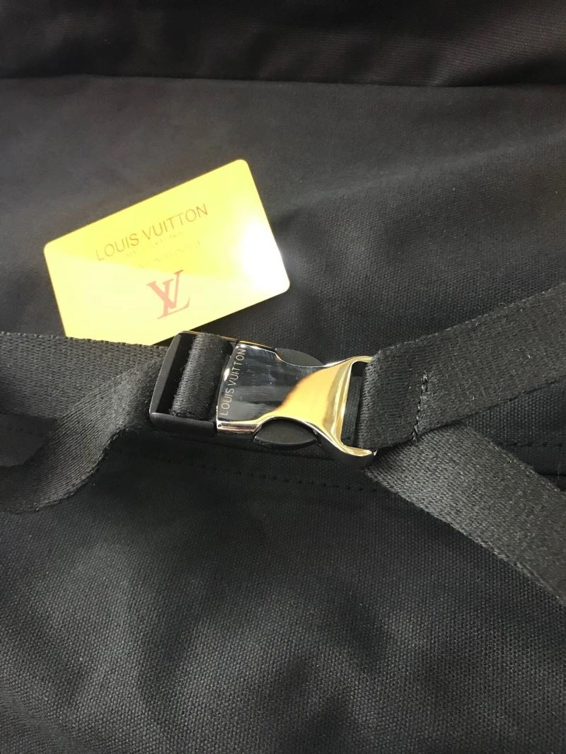 OdorResistant Louis Vuitton Suitcase 71435