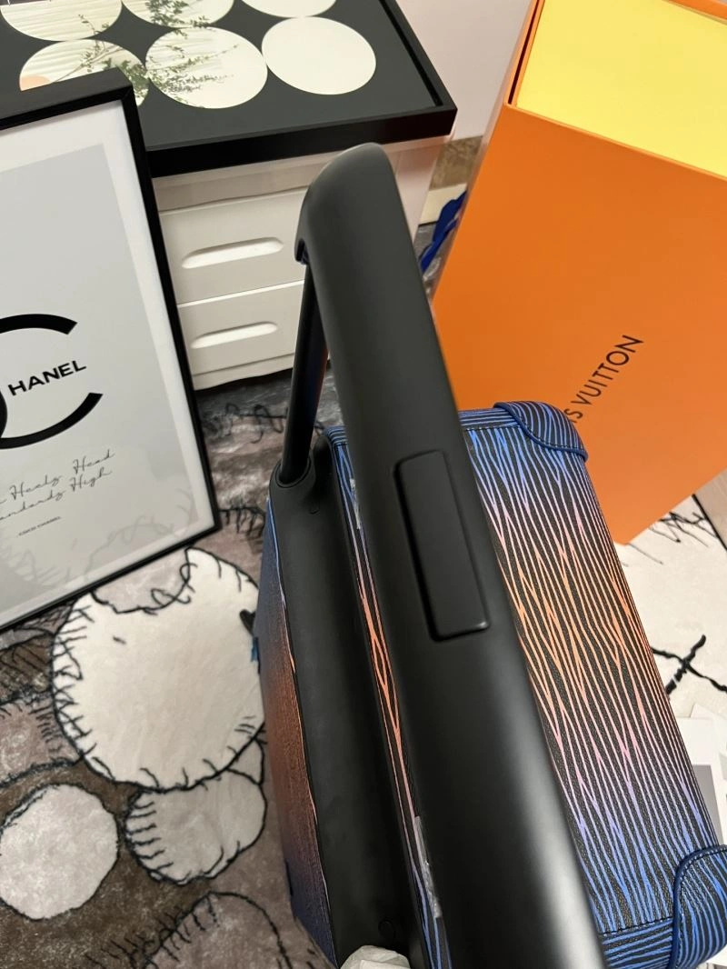 Unique Louis Vuitton Suitcase 71423