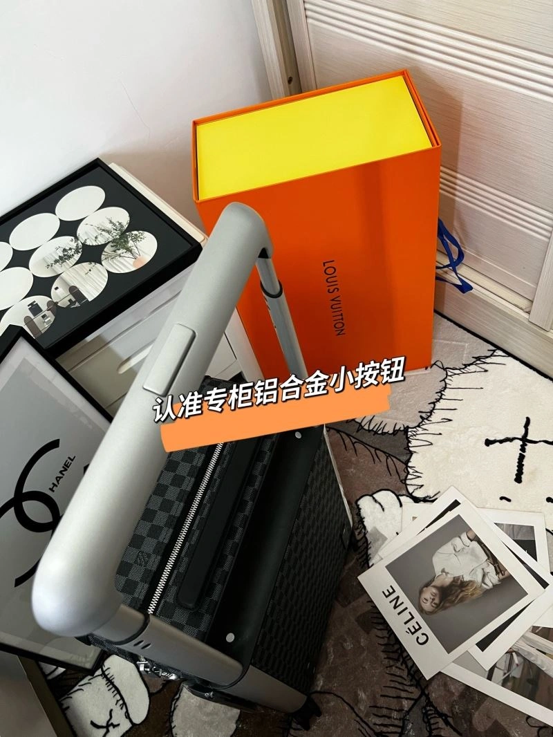 FlexibleFit Louis Vuitton Suitcase 71445